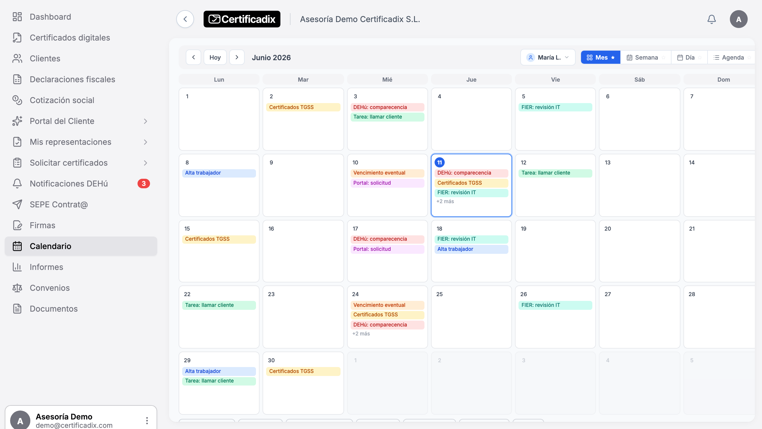 Calendario de tareas por técnico con vistas diaria, semanal y mensual